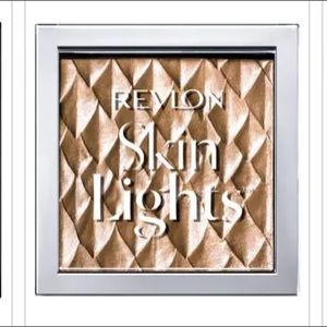 🎁10 for $100🎁 Revlon skinlights highlighter